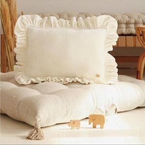 NEW / NWT Moi Mili White Soft Velvet Throw Pillow with Frill